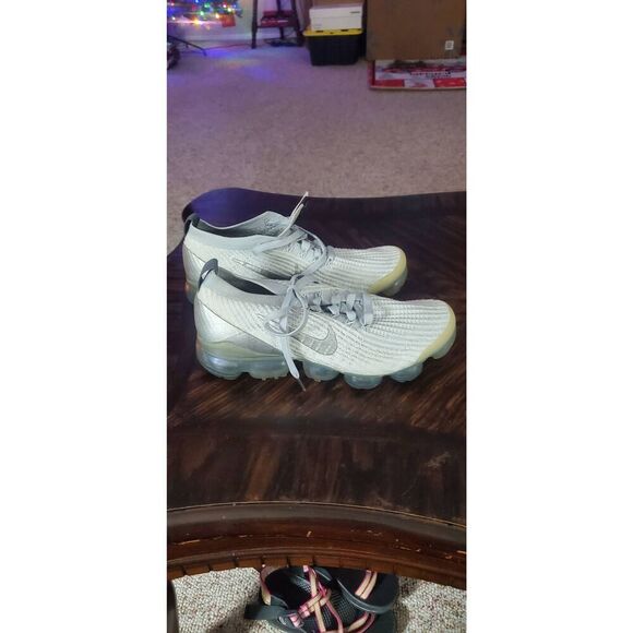 Nike Shoes - NIKE AIR VAPORMAX FLYKNIT 3 WOMENS
